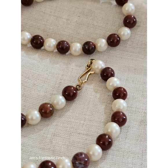 Vintage Pearl & Red Ocean Jasper Beaded Necklace 24 Inches Gold Clasp - Picture 1 of 6